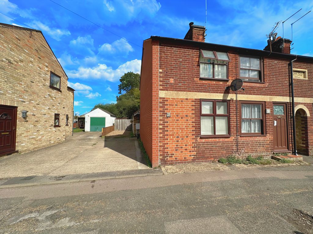 Property photo 1 of 16 Front External
