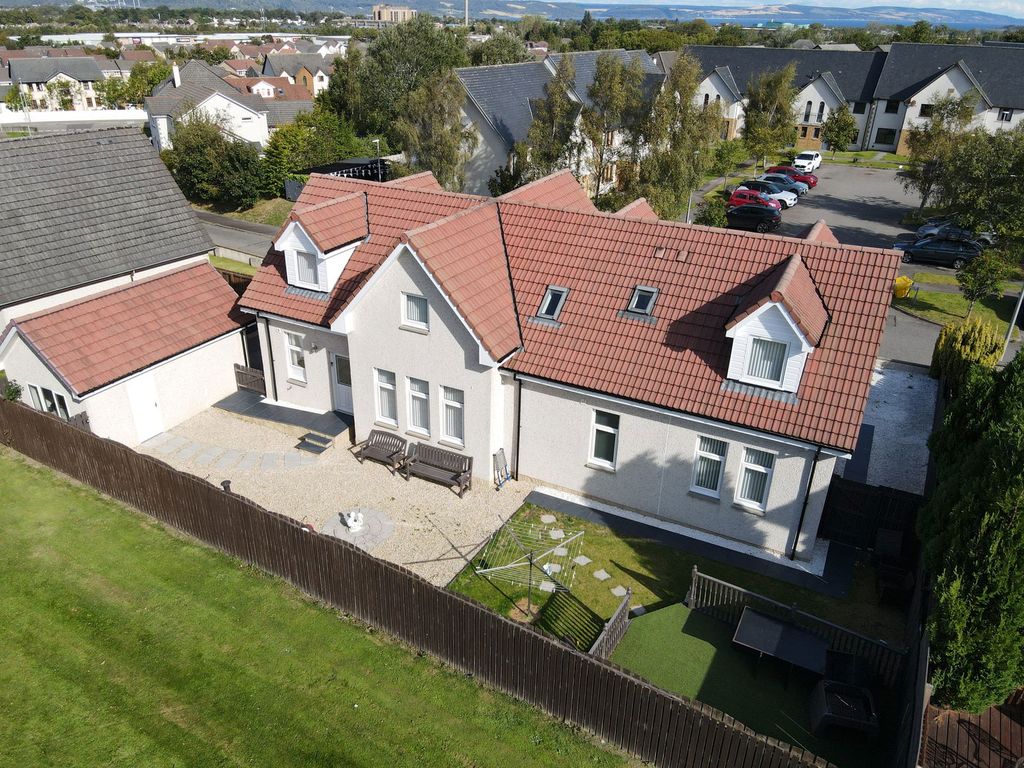 Property photo 1 of 38