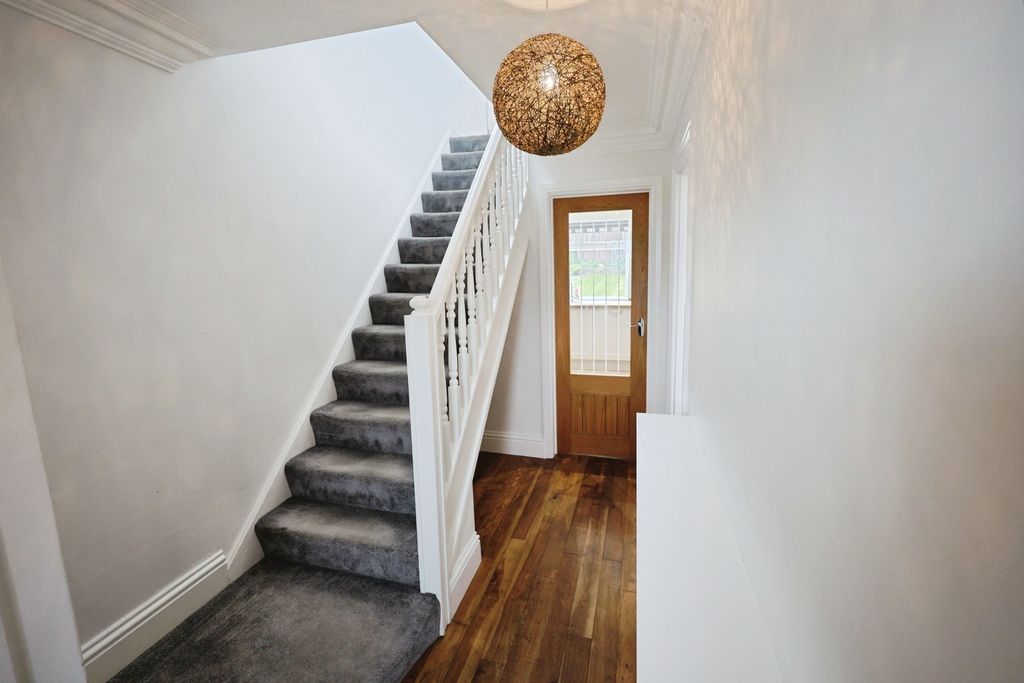Property photo 2 of 18 Pbox-Unknown-312205.Jpg