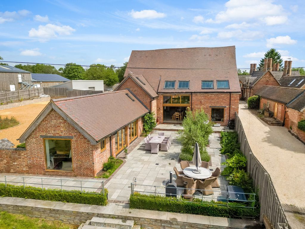 Property photo 2 of 44
