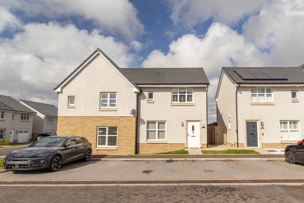 Property photo 1 of 26 Front View