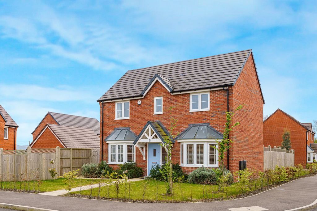 Property photo 1 of 21