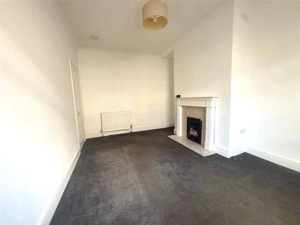 Property photo 2 of 7 Picture No. 13