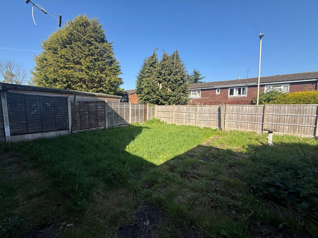 Property photo 2 of 10