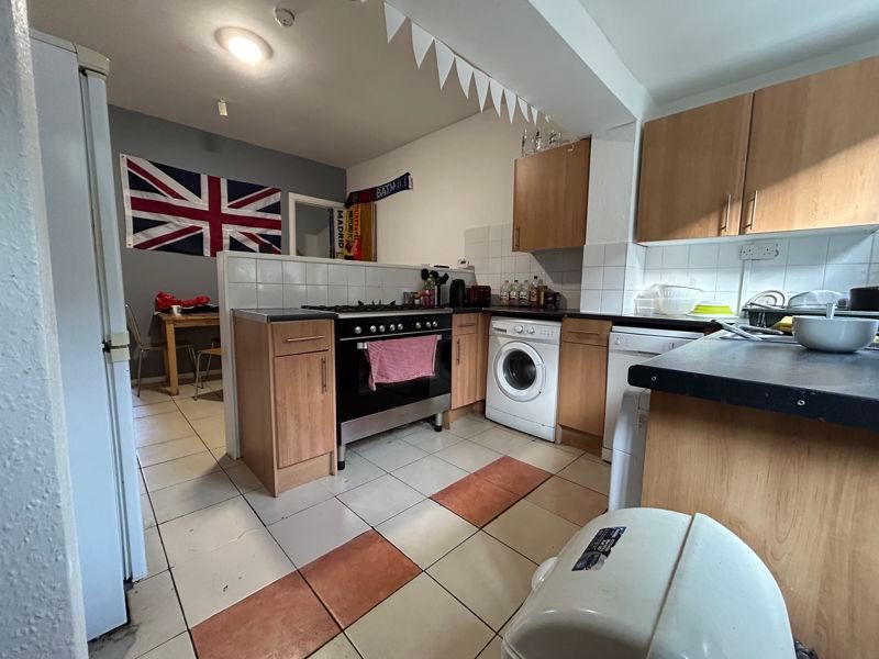 Property photo 2 of 9 Photo 9