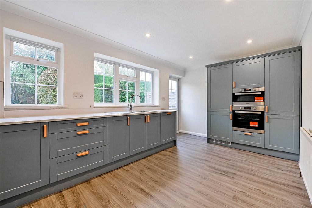 Property photo 2 of 10 Picture No. 06