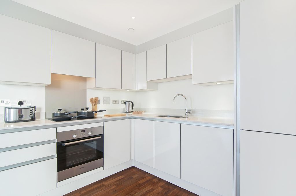 Property photo 3 of 7 Kitchen