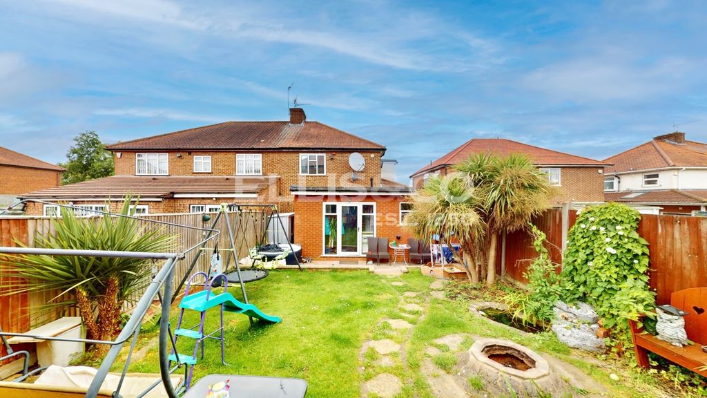 Property photo 2 of 18 Picture No. 48