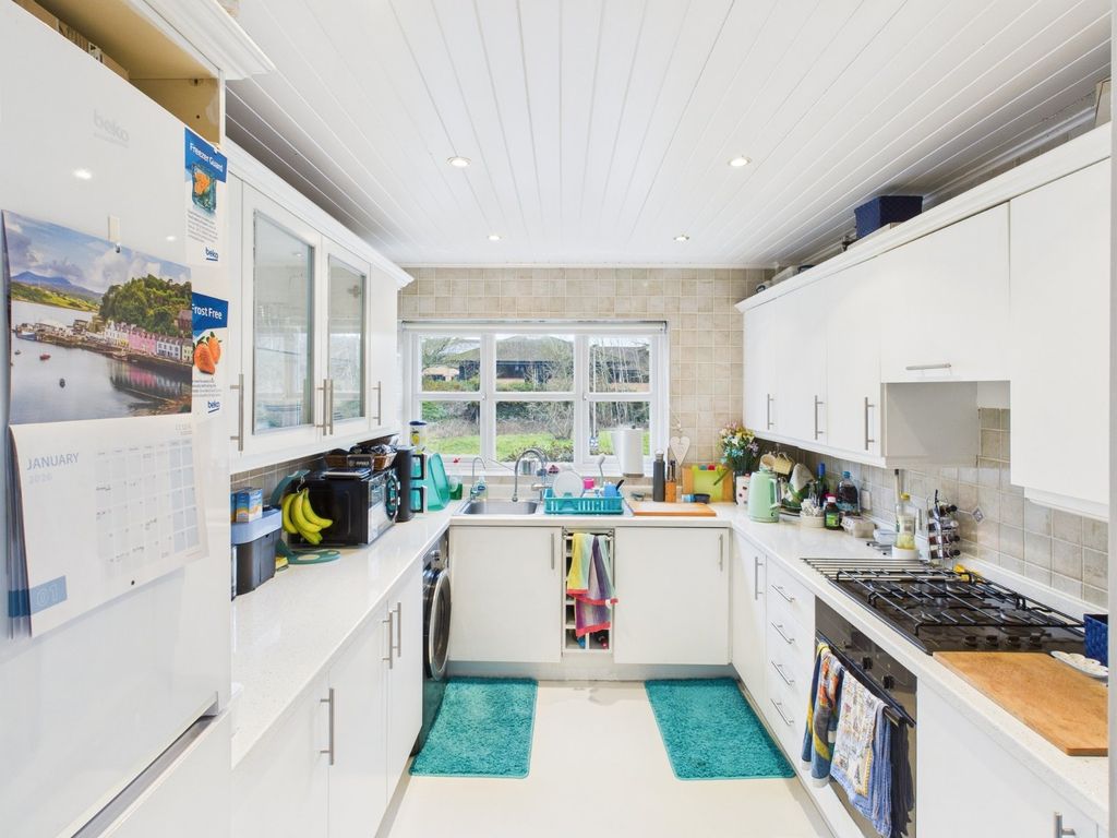 Property photo 3 of 13 Kitchen