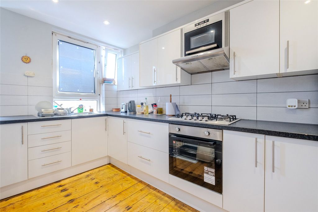 Property photo 3 of 5 Picture No. 06