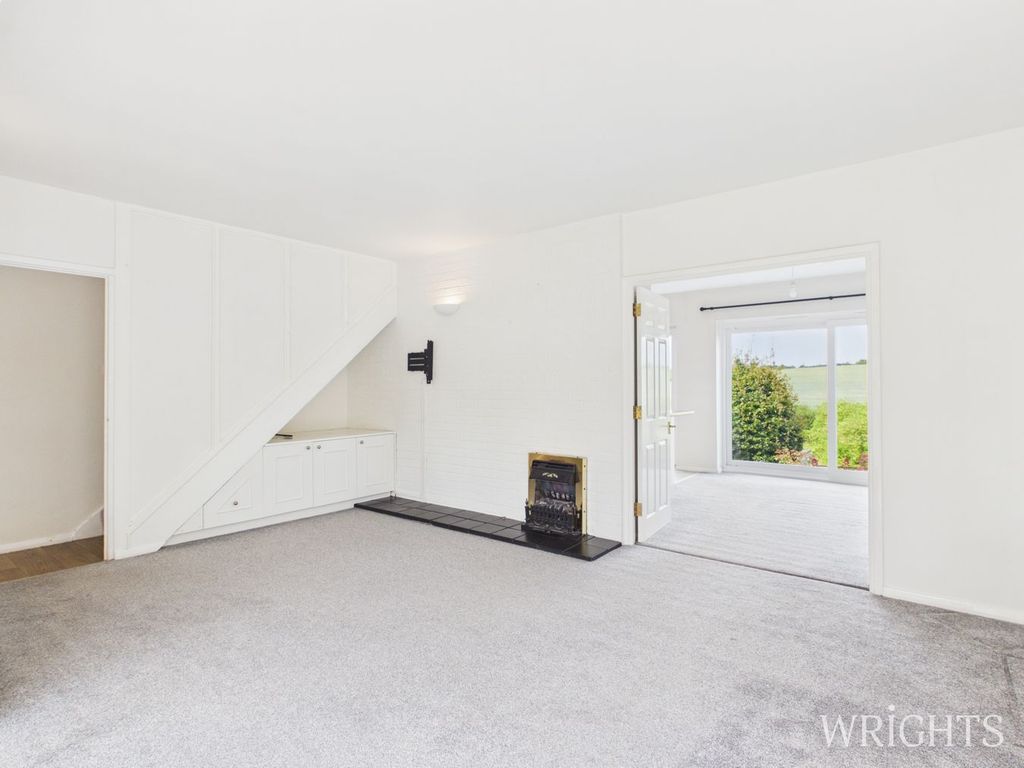 Property photo 3 of 25