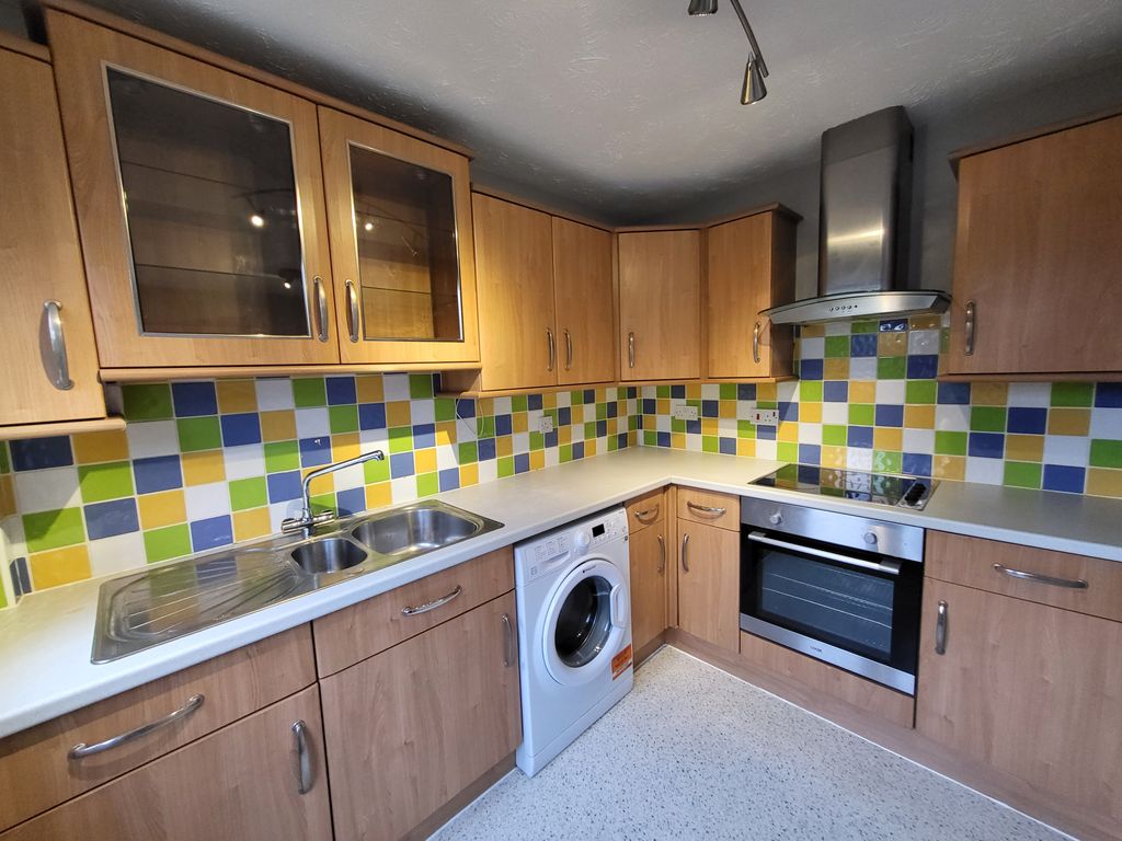 Property photo 3 of 9