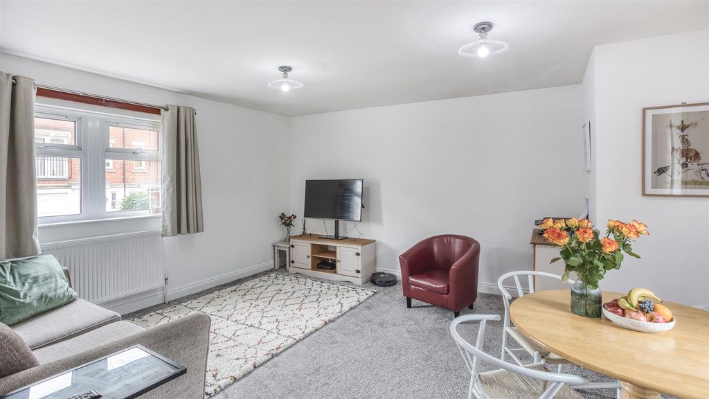Property photo 3 of 13 316A7652_Hdr.Jpg
