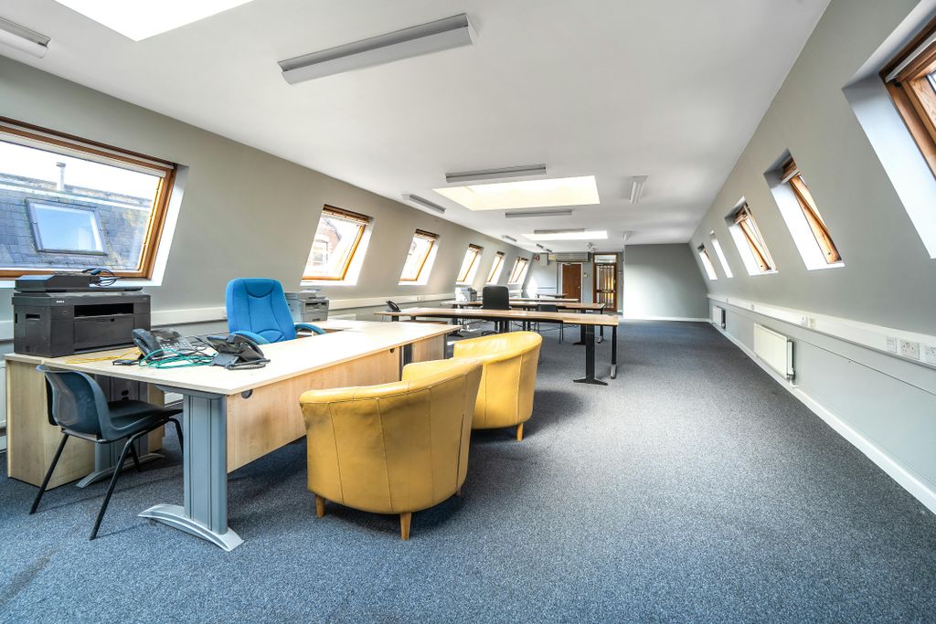 Property photo 3 of 10 66d95400A5E151182766 6 1.Jpg