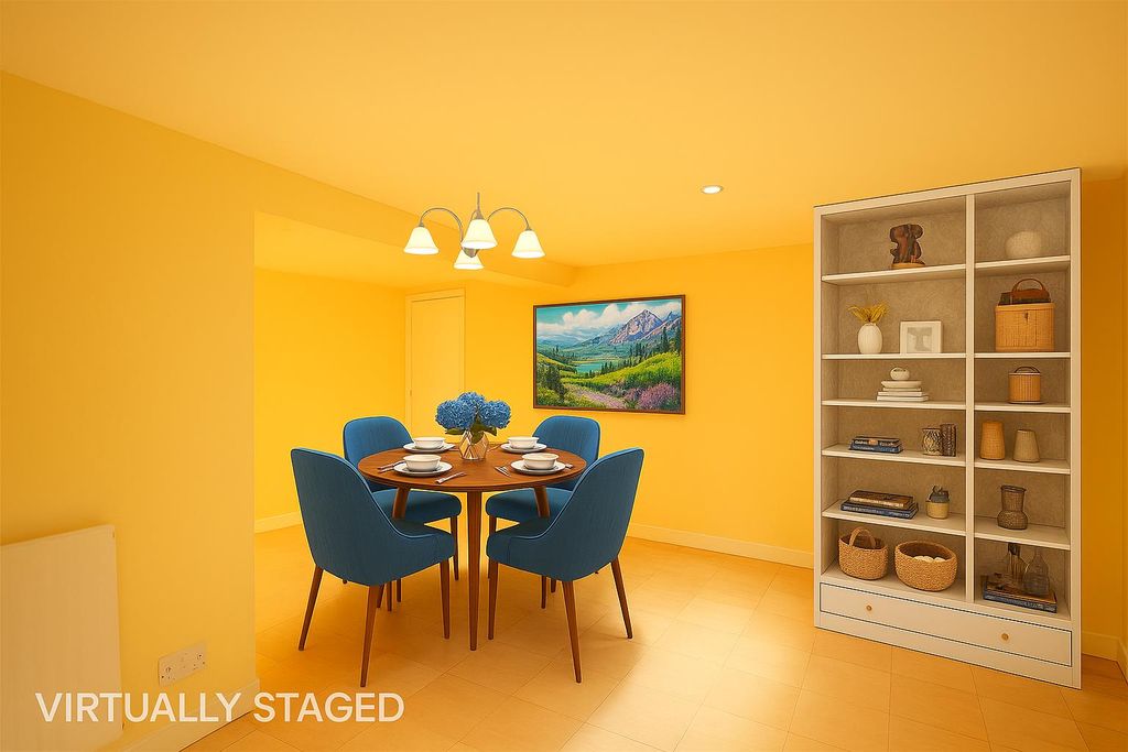Property photo 3 of 7 Dining
