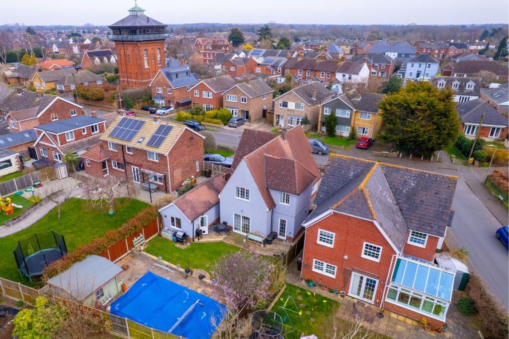 Property photo 2 of 21 29 Tower Drone