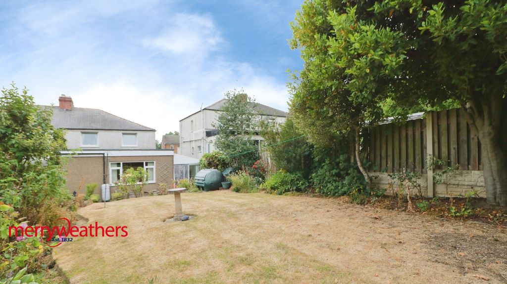 Property photo 3 of 20 External