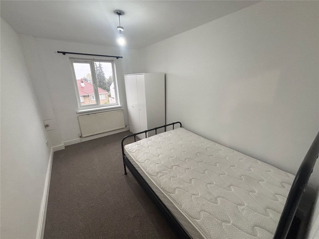 Property photo 3 of 5 Picture No. 08