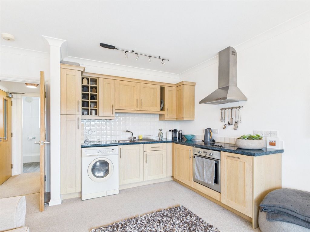 Property photo 2 of 11 Picture No. 09