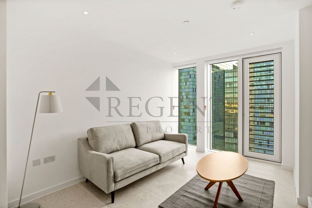 Property photo 1 of 14 Reception