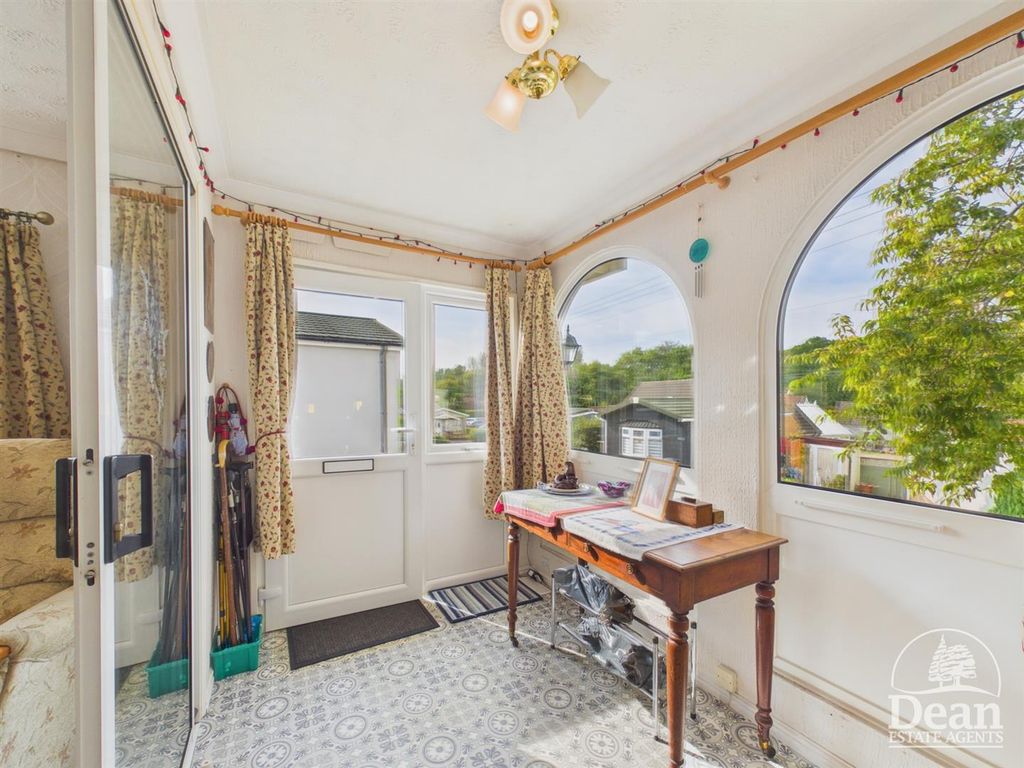 Property photo 2 of 18