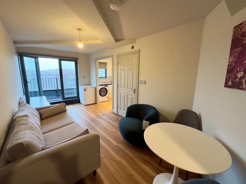 Property photo 1 of 5 Living