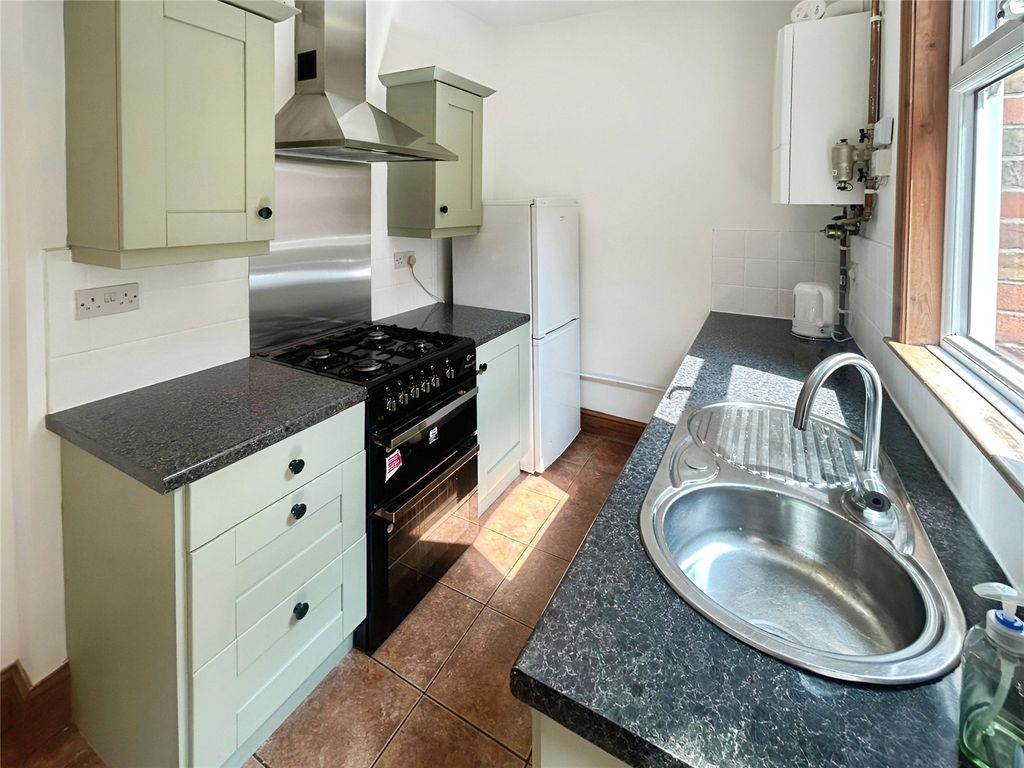 Property photo 3 of 9 Kitchen