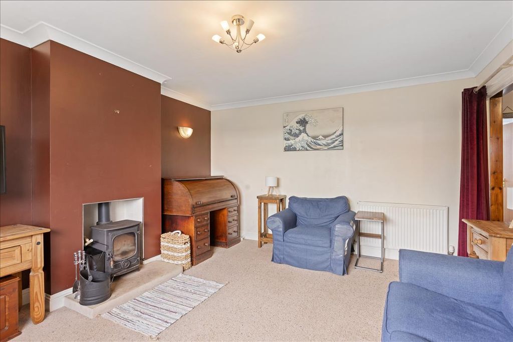 Property photo 3 of 29