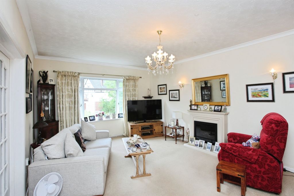 Property photo 3 of 17