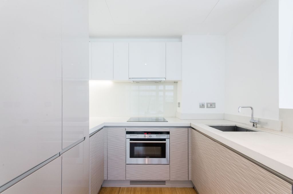 Property photo 3 of 13 Pan Peninsula Kitche