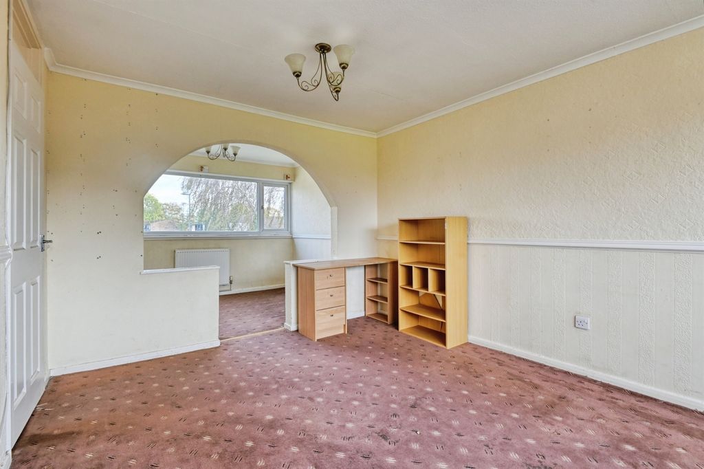 Property photo 3 of 14