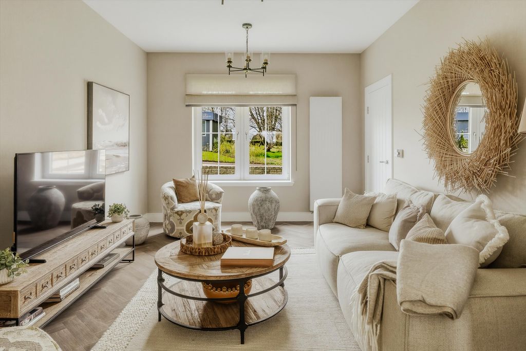 Property photo 3 of 20 Image