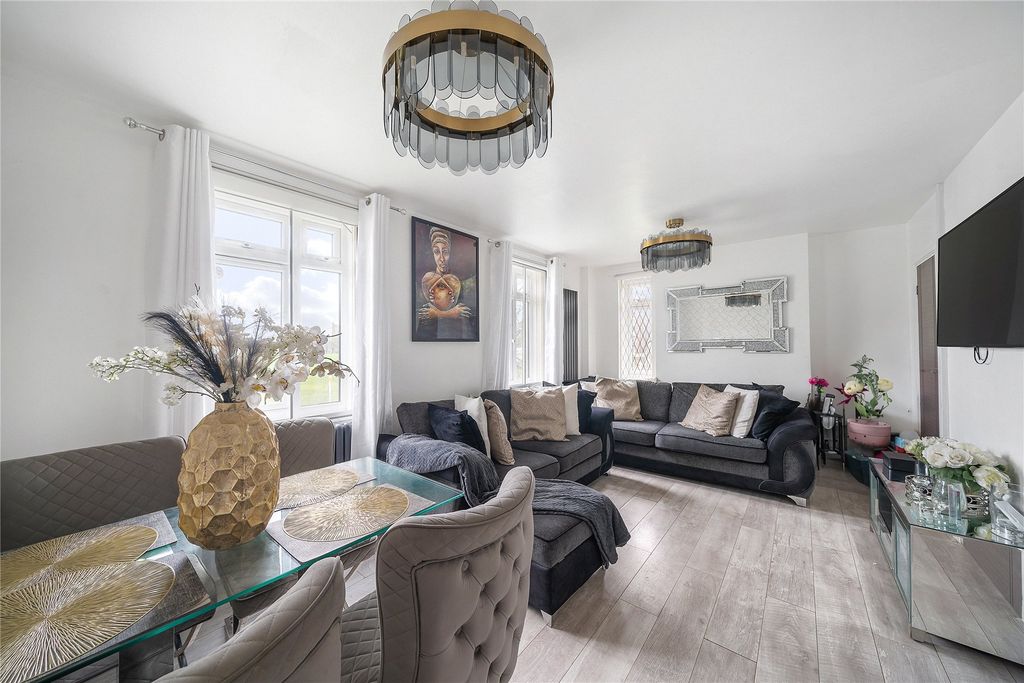 Property photo 3 of 10 Picture No. 08