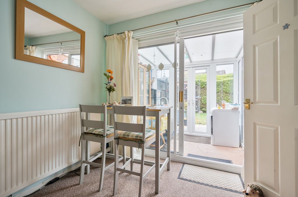 Property photo 3 of 17 1365660-15-68F0cc...