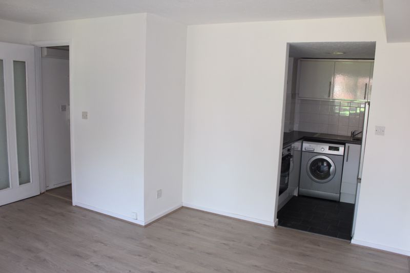 Property photo 3 of 5 Photo 6