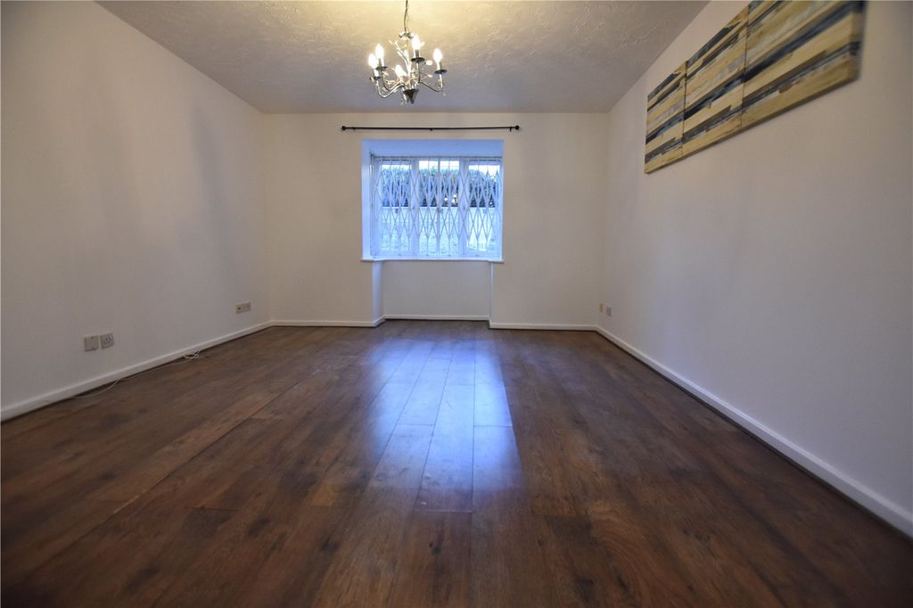 Property photo 2 of 9 Picture No. 03