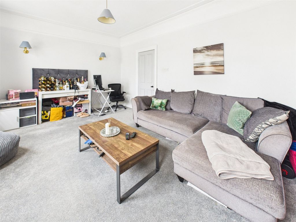 Property photo 3 of 10 Picture No. 11