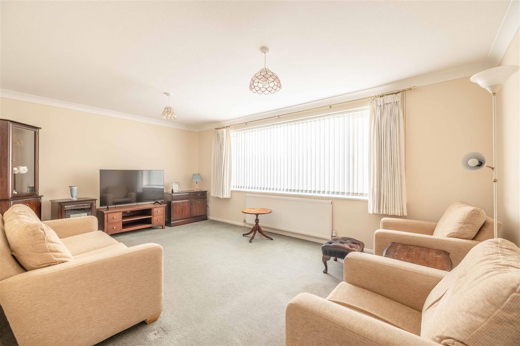 Property photo 2 of 15 Cn1 (7 Of 21).Jpg