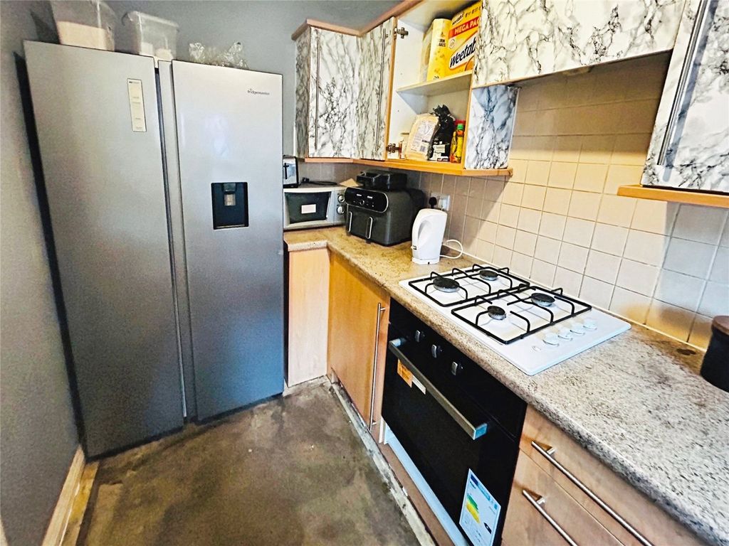 Property photo 3 of 14 Picture No. 18