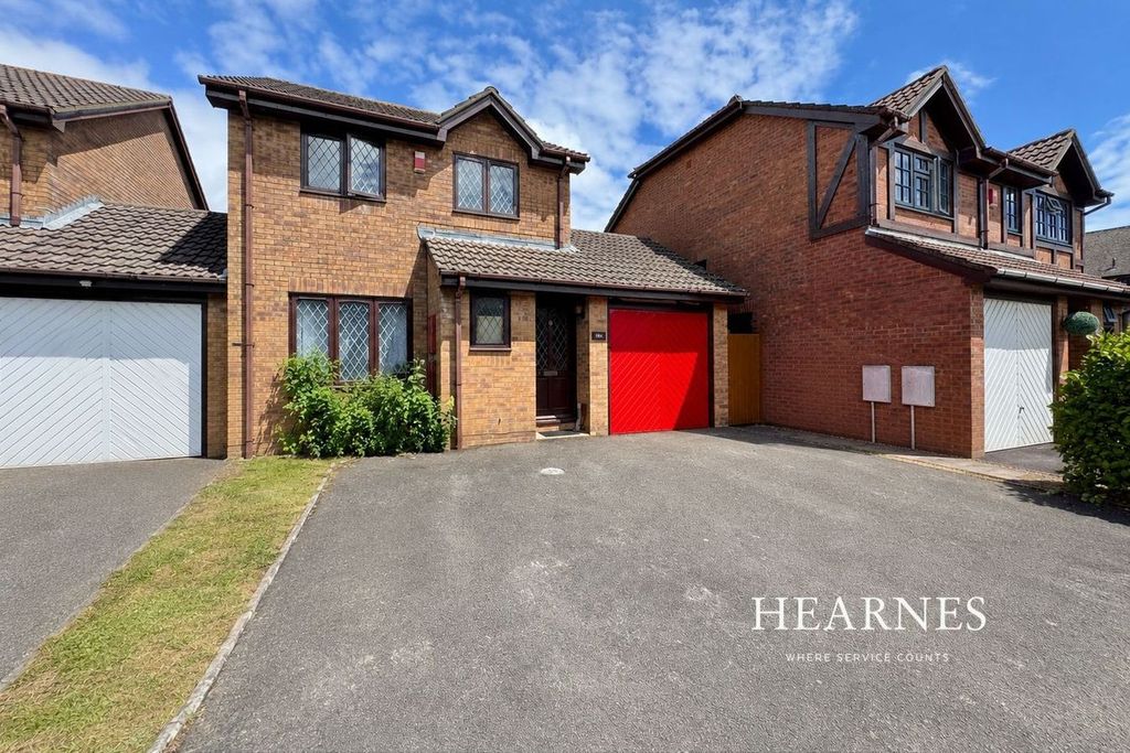 Property photo 1 of 18