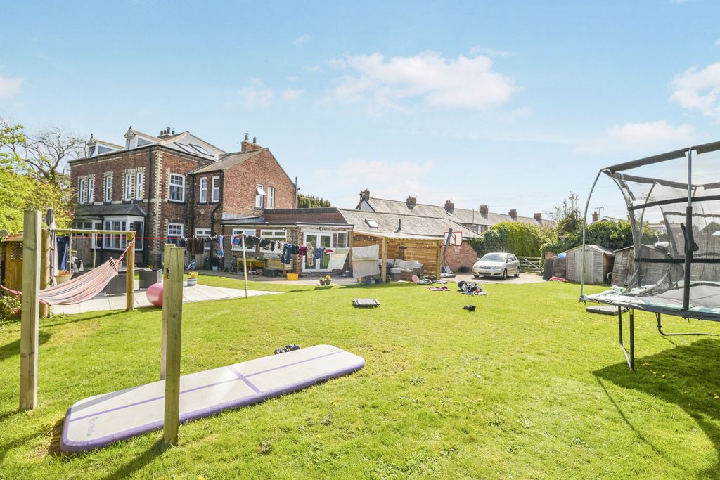 Property photo 1 of 20 Dsc_0385