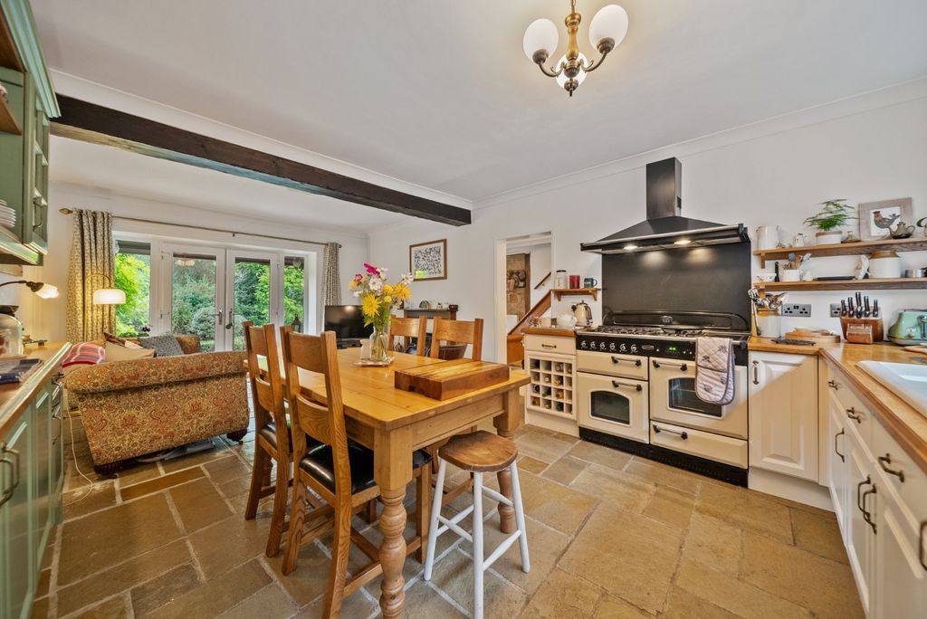 Property photo 2 of 36 Picture No. 84