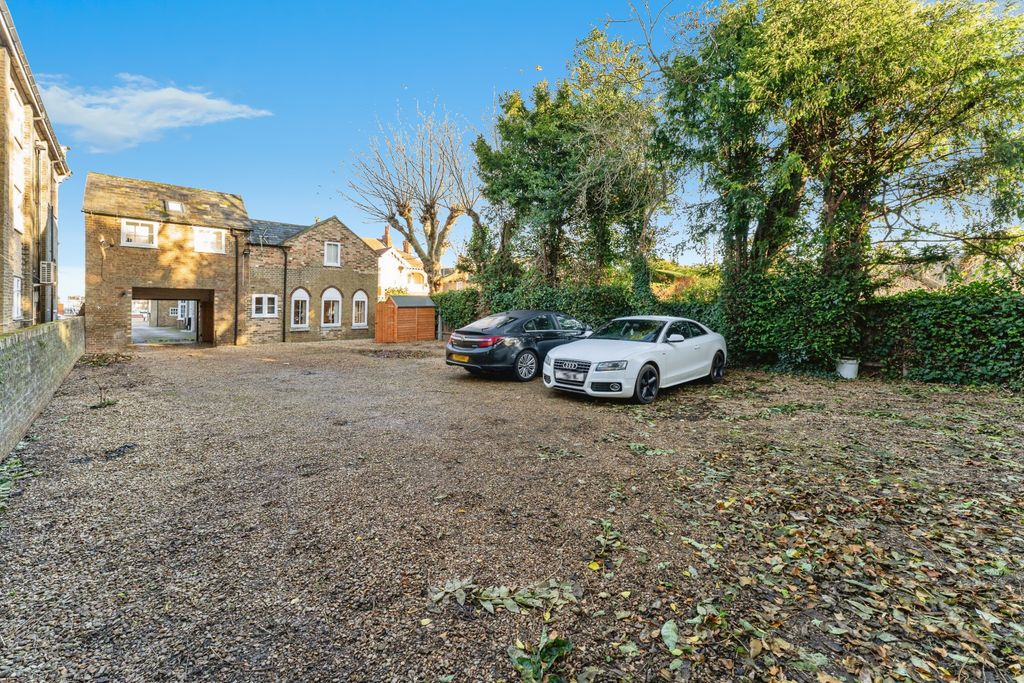 Property photo 1 of 33 Photography