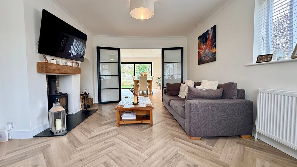 Property photo 3 of 24