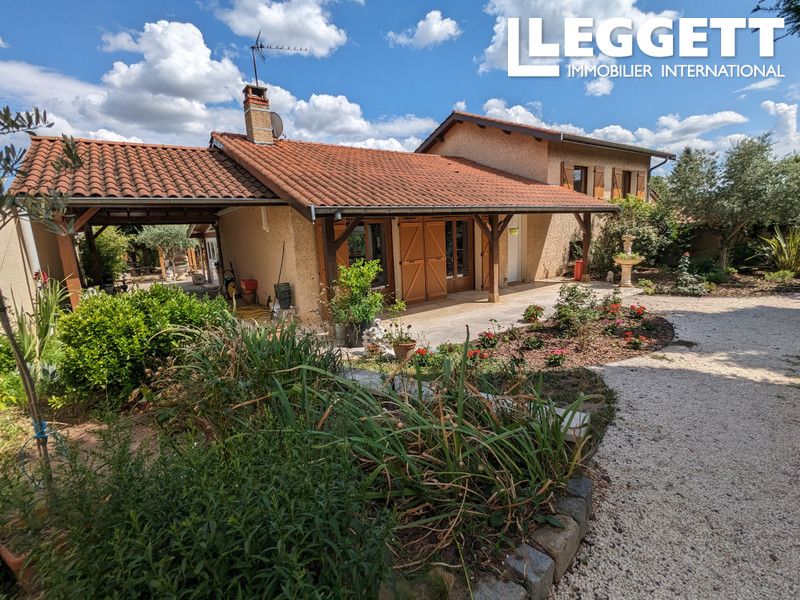 Property photo 2 of 10
