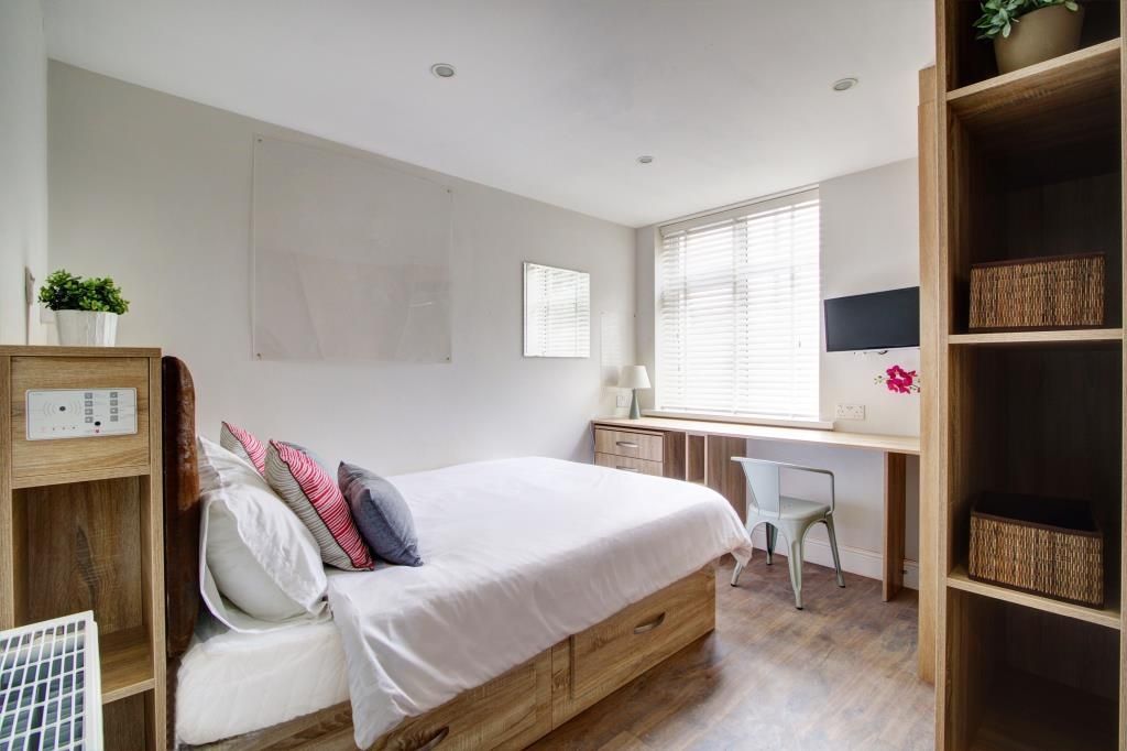 Property photo 2 of 8 Photo 1