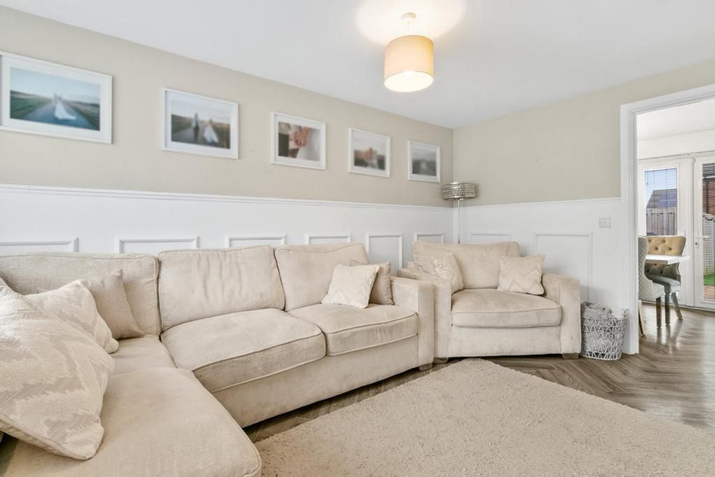 Property photo 2 of 29