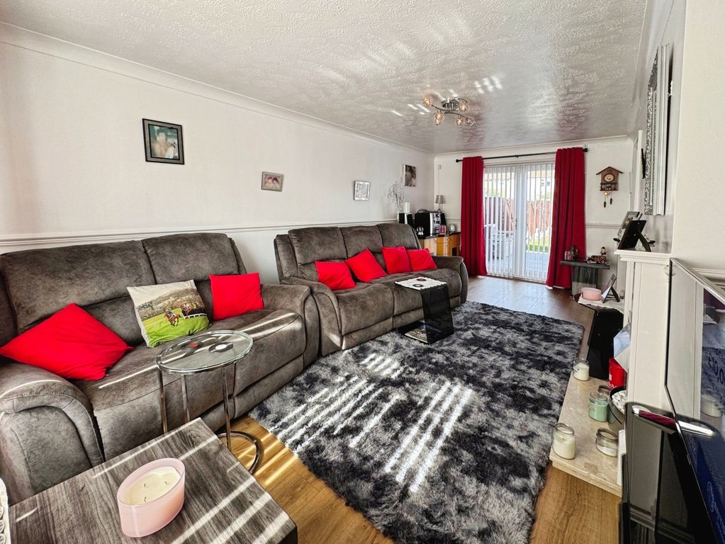 Property photo 3 of 13 Pbox-Img.Jpg