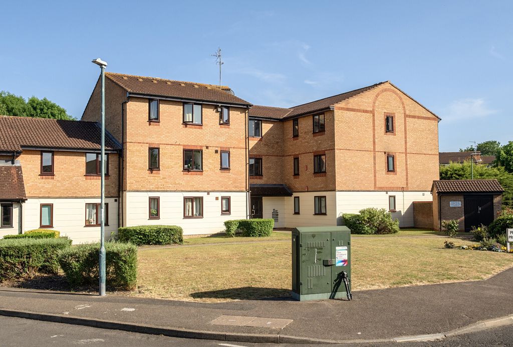 Property photo 1 of 12 1467670-11-6A15d7...
