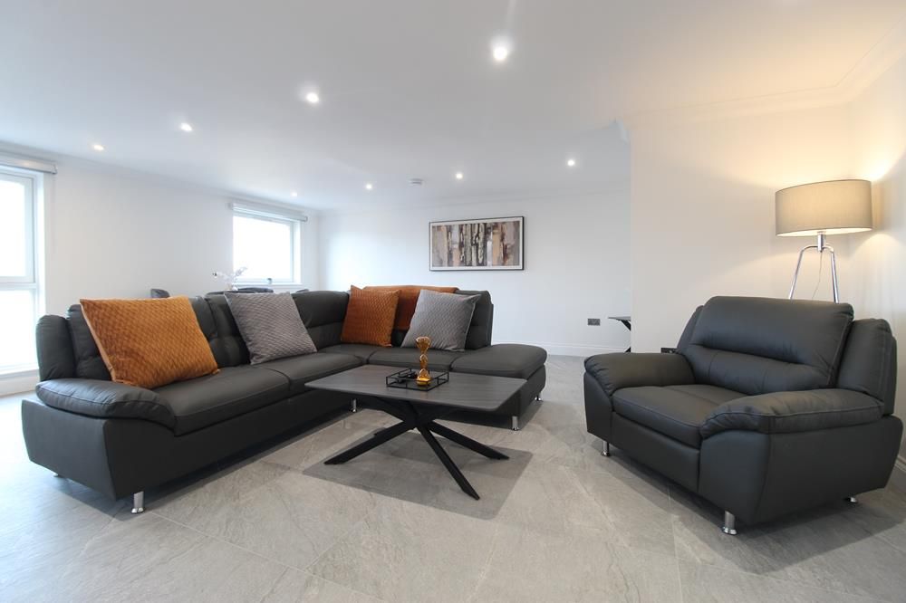 Property photo 1 of 6 Lounge 1.3